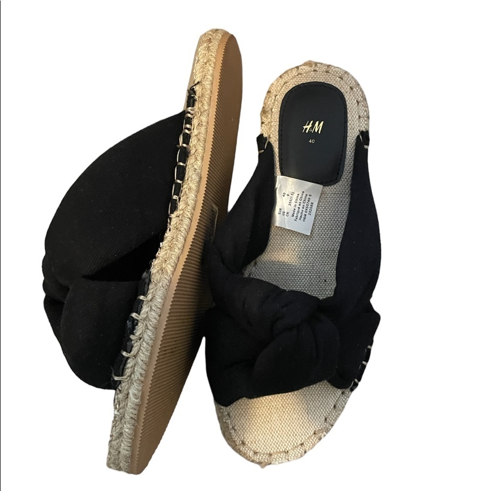 NWOT H&M beach style shoes - Picture 2 of 3
